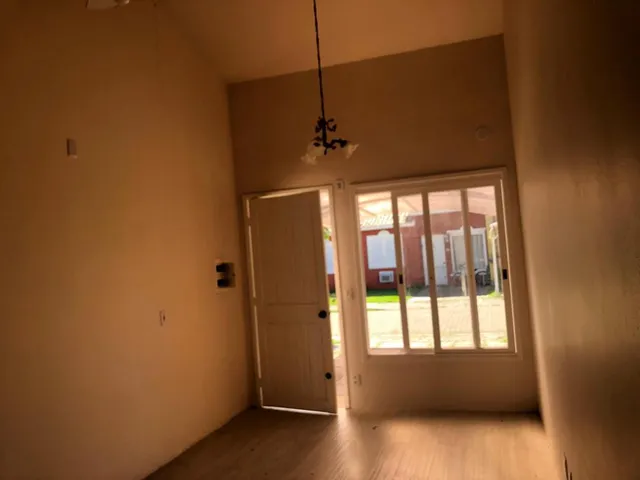 Imagem 3: EXELENTE CASA EM CONDOMÍNIO FECHADO COM FÁCIL ACESSO AO AEROPORTO