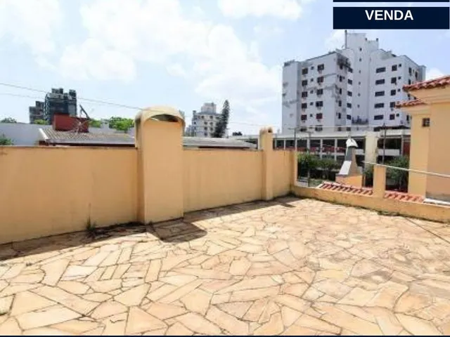 Imagem 15: Casa estilo sobrado no Centro de Canoas/RS