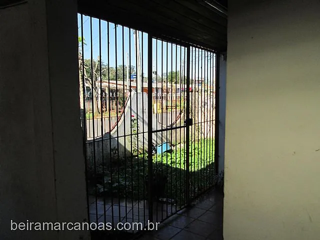 Imagem 8: Casa com 2 Dormitorio(s) localizado(a) no bairro Guajuviras em Canoas / Rio Grande do