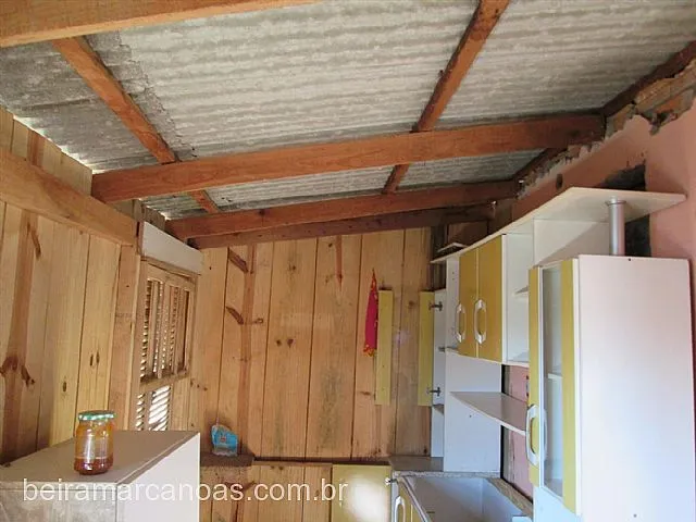 Imagem 3: Casa com 2 Dormitorio(s) localizado(a) no bairro Guajuviras em Canoas / Rio Grande do
