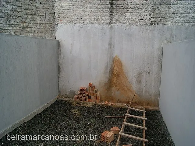 Imagem 6: Sobrado com 4 Dormitorio(s) localizado(a) no bairro Mato Grande em Canoas / Rio Grande
