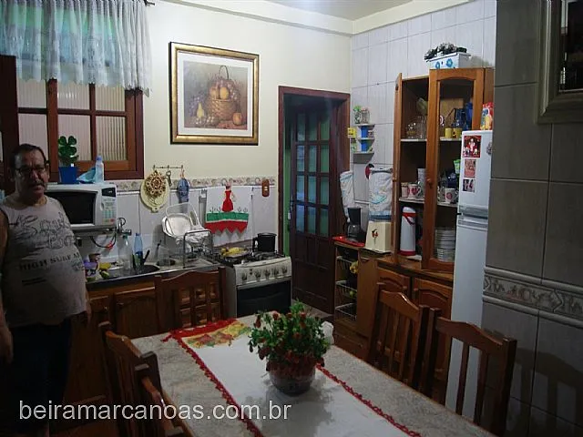 Imagem 11: Casa com 4 Dormitorio(s) localizado(a) no bairro Mathias Velho em Canoas / Rio Grande do