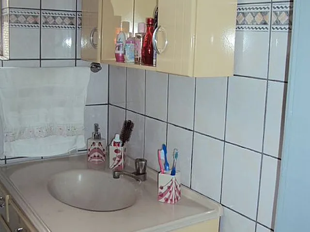 Imagem 9: Casa com 3 Dormitorio(s) localizado(a) no bairro Mathias Velho em Canoas / Rio Grande do