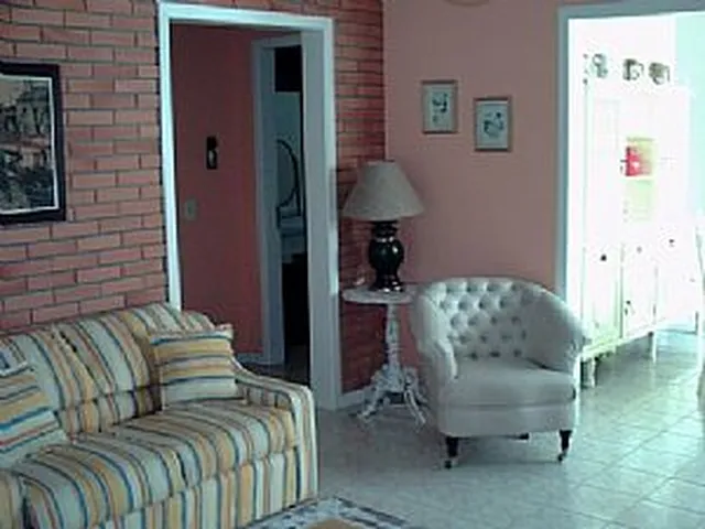 Imagem: Casa com 3 Dormitorio(s) localizado(a) no