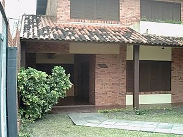 Imagem 3: Casa com 3 Dormitorio(s) localizado(a) no bairro Centro em Capão da Canoa / Rio Grande