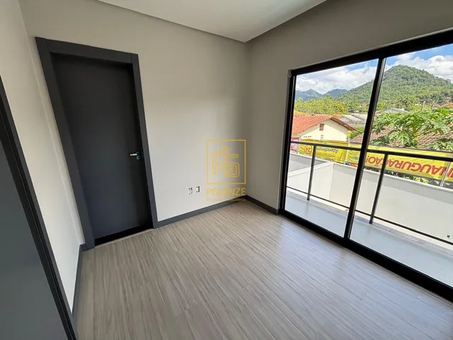 Imagem 14: Sobrado com sacada, churrasqueira e Localização Ideal!