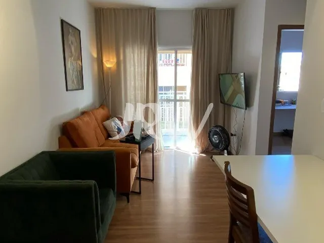 Imagem: O apartamento possui 2 Dormitórios, 1 Banheiro, 1 Vaga na
