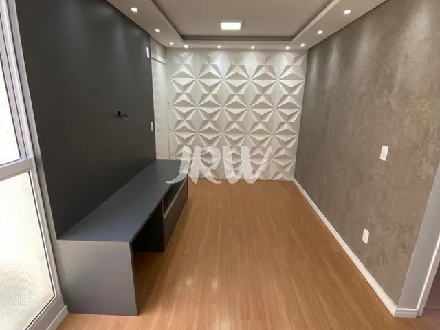 Imagem: O apartamento possui 2 Dormitórios, 1 Banheiro, 1 Vaga na
