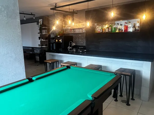 Imagem 5: Casa Estilo Moderno Industrial com Espaço Gourmet à Venda no Orleans, Curitiba