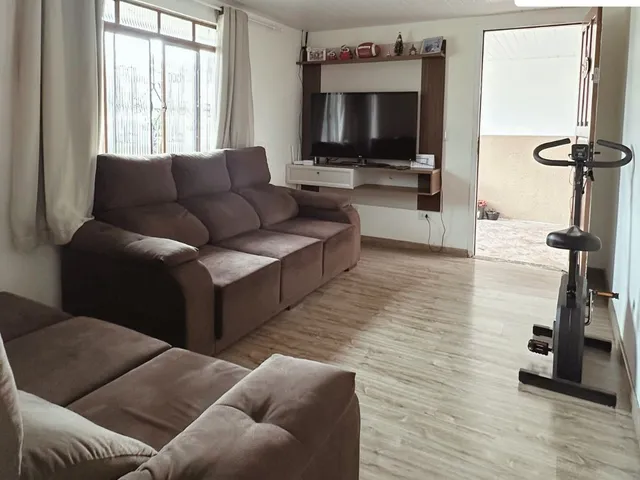 Imagem: Casa com 4 quartos e amplo terreno no São