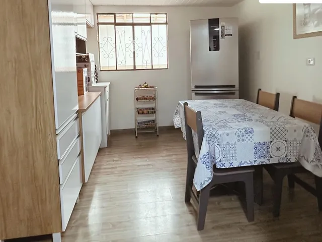 Imagem 9: Casa com 4 quartos e amplo terreno no São Braz, Curitiba