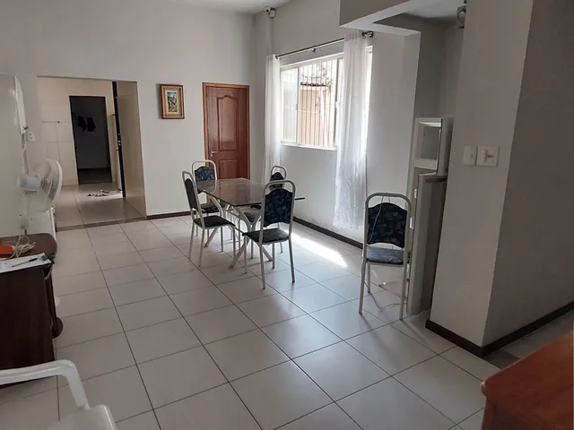 Imagem 12: Casa em alameda com portaria com 4/4 s/ 1 suíte 3 vgs garagem na Magalhães Barata