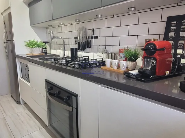 Imagem 3: Apartamento À Venda em Porto Alegre-Rs, Bairro Cavalhada, 2 Quartos, 1 Suíte, 2 Salas