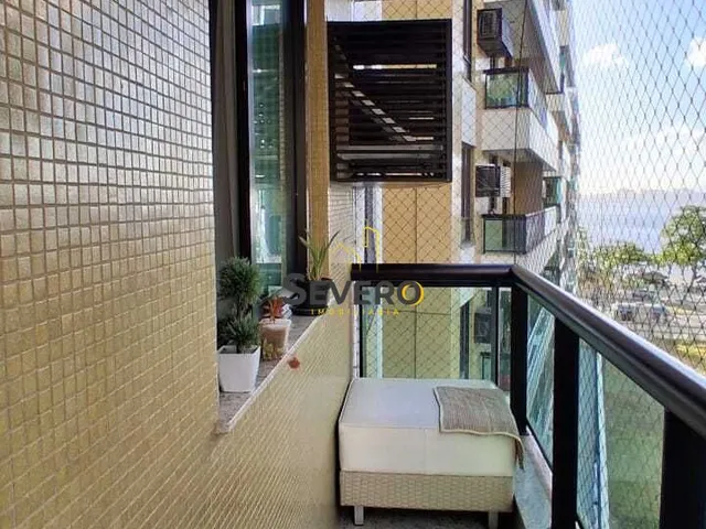 Imagem: O apartamento possui 2 Dormitórios, 1 Suíte, 3 Banheiros,
