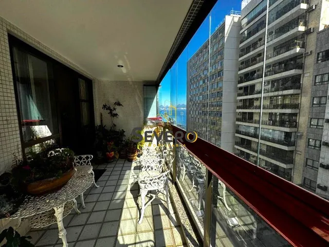 Imagem: O apartamento possui 3 Dormitórios, 2 Suítes, 2