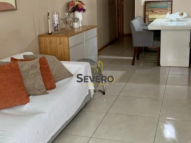 Imagem: O apartamento possui 5 Dormitórios, 1 Suíte, 1 Banheiro,