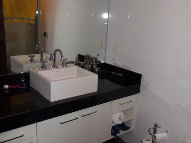 Imagem 15: Casa de luxo à venda em Porto Alegre-RS, bairro Cavalhada: 3 quartos, 3 suítes, 6