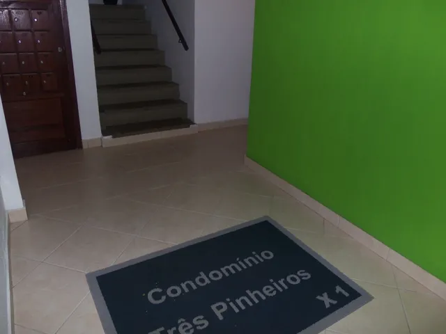 Imagem 2: Apartamento à venda em Porto Alegre-RS, bairro Cavalhada: 2 quartos, 1 banheiro, 1 vaga