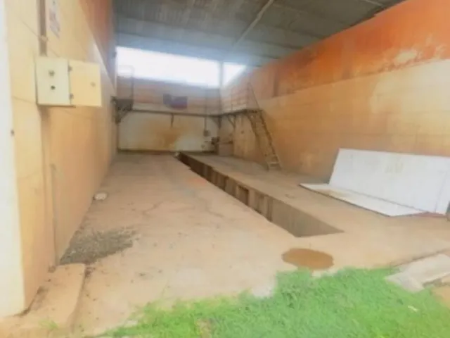 Imagem 6: PREDIO COM AREA DE 1.2 HA - 1100 M2 CONSTRUIDOS - AVENIDA PRINCIPAL VG
