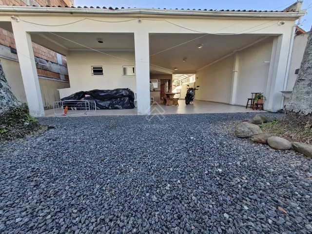 Imagem 13: Casa térrea a venda no bairro Ressacada em Itajaí