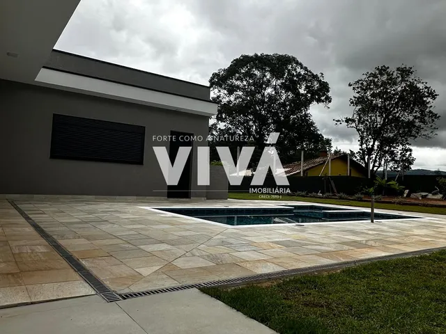Imagem 13: Linda casa a venda em Extrema MG composta por 4 dormitórios, 2 suítes