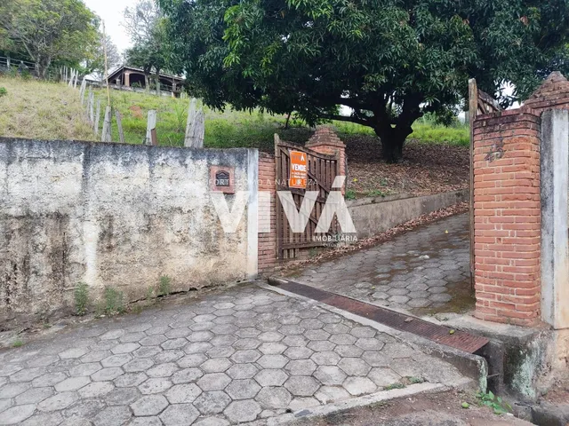 Imagem 1: Linda chácara a venda. Casa possuindo 4 dormitórios e área gourmet