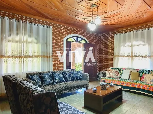 Imagem 3: Linda chácara a venda. Casa possuindo 4 dormitórios e área gourmet