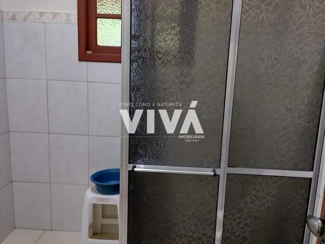 Imagem 5: Chácara com 2000 metros, casa com três dormitórios, duas salas, dois banheiros.