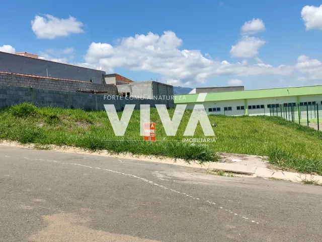 Imagem: Lote com 300 metros a venda em Extrema MG