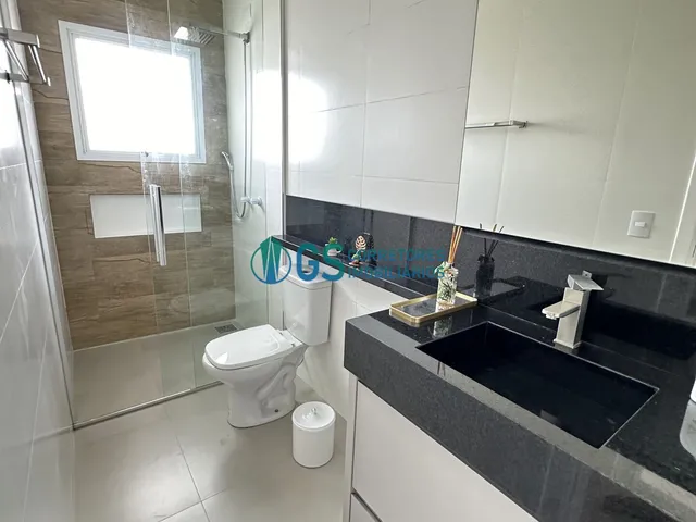 Imagem 13: Apartamento A Venda com 02 quartos, mobiliado e decorado garagem coberta no Centro da