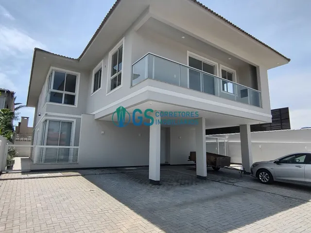Imagem: Amplo apartamento com 03 dormitórios sendo
