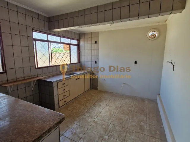 Imagem 8: Sobrado Á Venda com 4 Dormitórios, 4 Salas e Amplo Quintal no Bairro Bom Clima na Cidade de Votuporanga/Sp