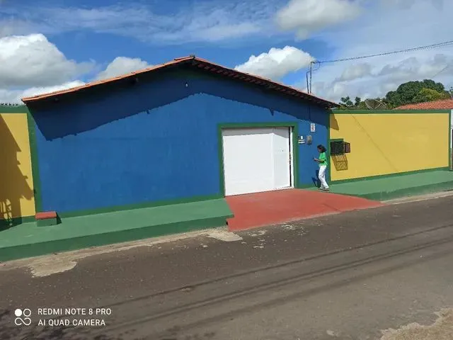Imagem: A casa possui 2 Dormitórios, 2 Banheiros, 2 Vagas na