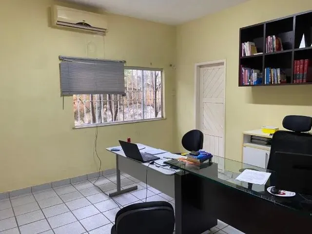 Imagem: Casa de Andar com 5 Suítes, 600M, Bairro