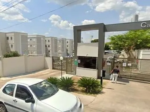 Imagem: O apartamento possui 2 Dormitórios, 1 Banheiro, 1 Vaga na