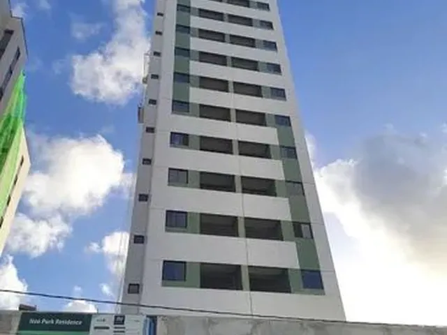 Imagem: O apartamento possui 2 Dormitórios, 1 Suíte, 1 Banheiro,