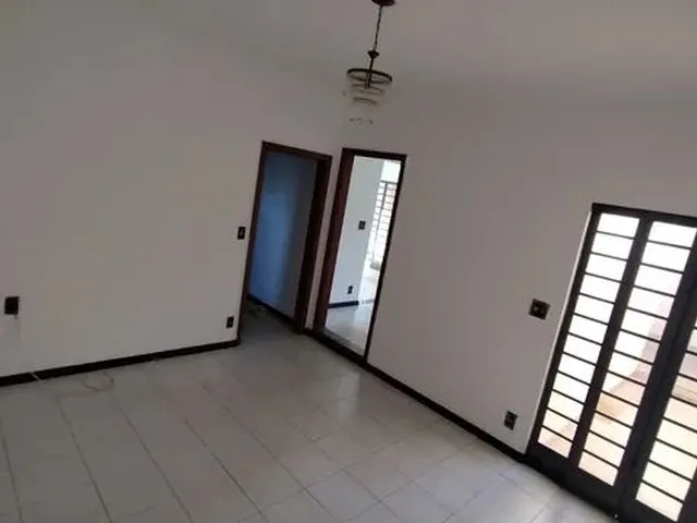 Imagem 5: Casa 3 Quartos - 4 Banheiros - Sala 3 Ambientes - 368 M² - Jardim das Paineiras - Jaú