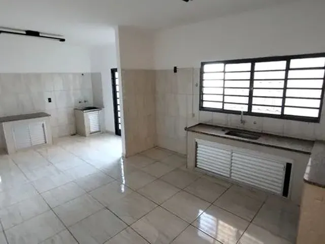 Imagem 3: Casa 3 Quartos - 4 Banheiros - Sala 3 Ambientes - 368 M² - Jardim das Paineiras - Jaú