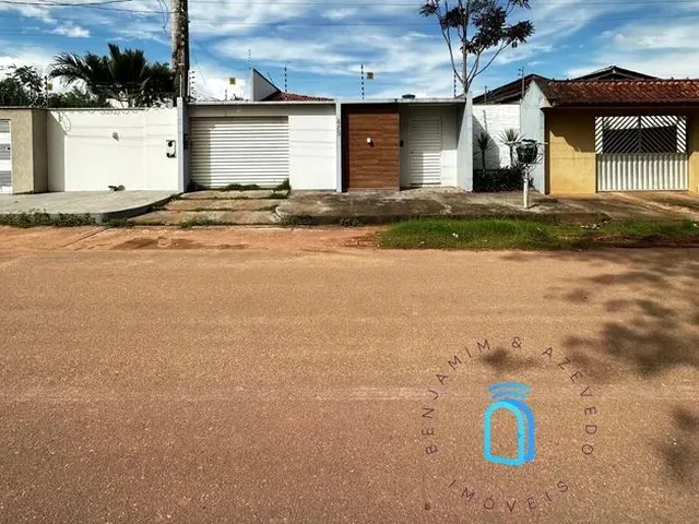 Imagem: A casa em condomínio possui 2 Dormitórios, 1 Suíte, 3