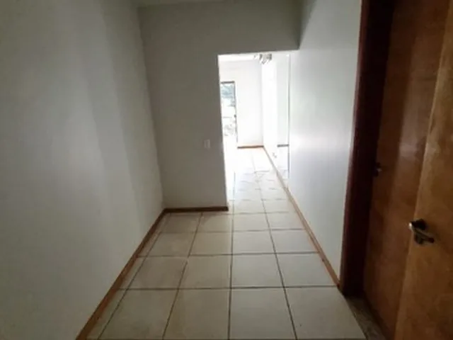 Imagem 3: Sobrado Jardim Apucarana - Próximo Ao Centro e Max Atacado