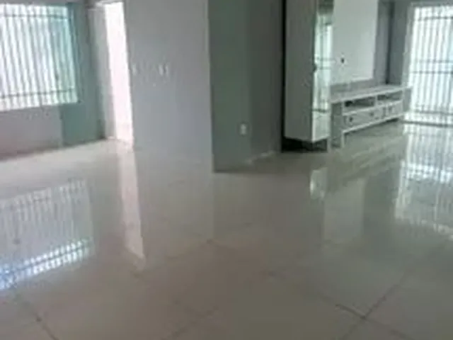 Imagem 3: Irene Aluga Excelente Casa com Piscina