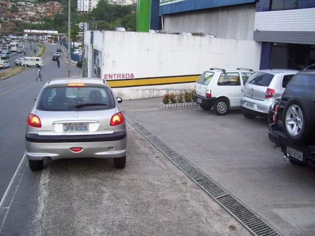 Imagem 3: PRÉDIO COMERCIAL em Salvador - BA, Brotas