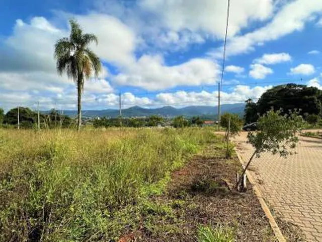 Imagem: Belo Terreno Localizado em Dois Irmãos