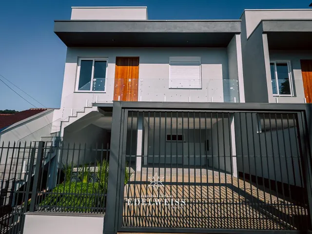 Imagem: Casa à venda no Bairro Viaduto, Igrejinha!