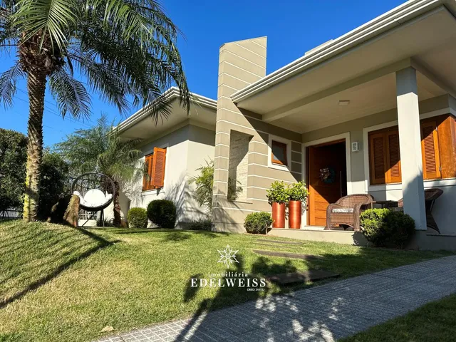 Imagem 2: Alto Padrão! Casa com 3 dormitórios