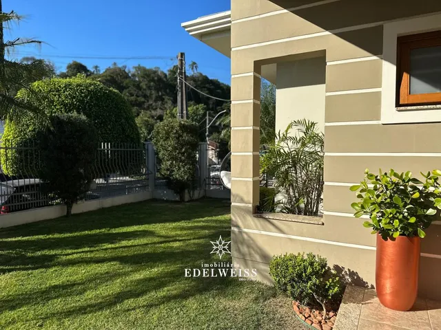 Imagem 7: Alto Padrão! Casa com 3 dormitórios