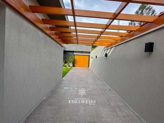 Imagem 10: Alto Padrão! Casa com 3 dormitórios