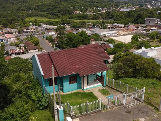 Imagem 2: Casa com 4 Dormitorio(s) localizado(a) no bairro Figueira em Igrejinha / Rio Grande do