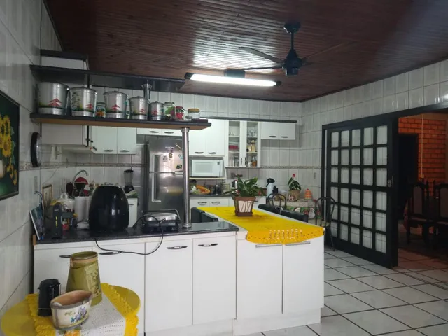 Imagem 5: Casa com 4 Dormitorio(s) localizado(a) no bairro Centro em Igrejinha / Rio Grande do Sul