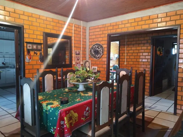 Imagem 11: Casa com 4 Dormitorio(s) localizado(a) no bairro Centro em Igrejinha / Rio Grande do Sul